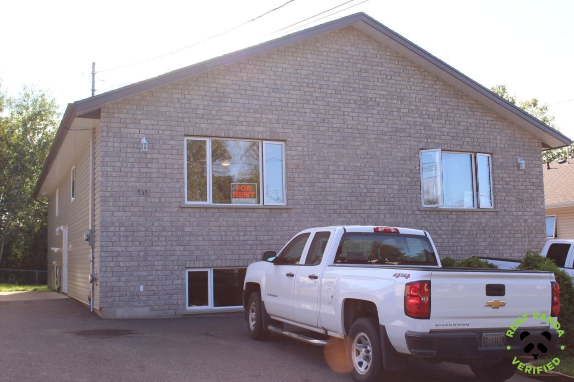 538 Dewe Ave, Thunder Bay - duplex