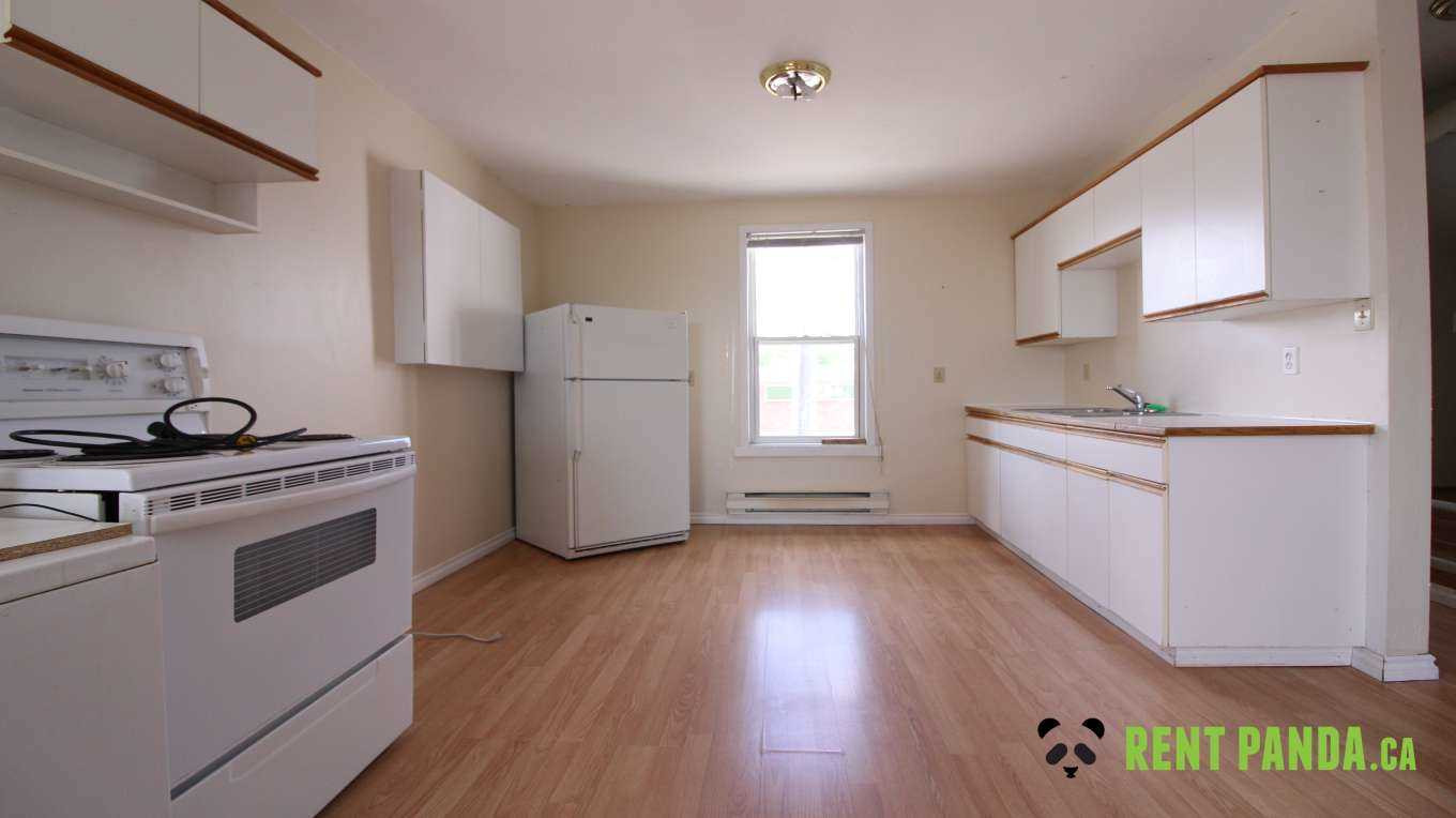 87 Cumberland St N, Thunder Bay