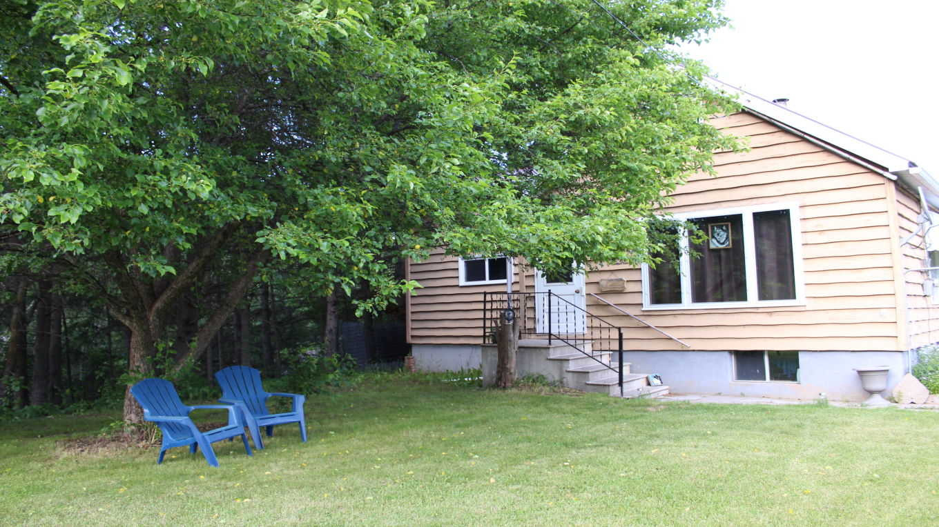 8MJF+GH Thunder Bay, ON